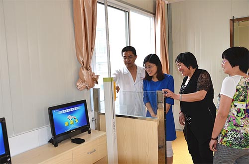 “健康小屋”中醫(yī)味兒濃 “健康小屋”中醫(yī)味兒濃